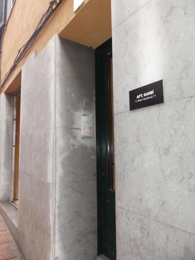 Apartament Encantador Al Centre De Vic Aptgarbi المظهر الخارجي الصورة