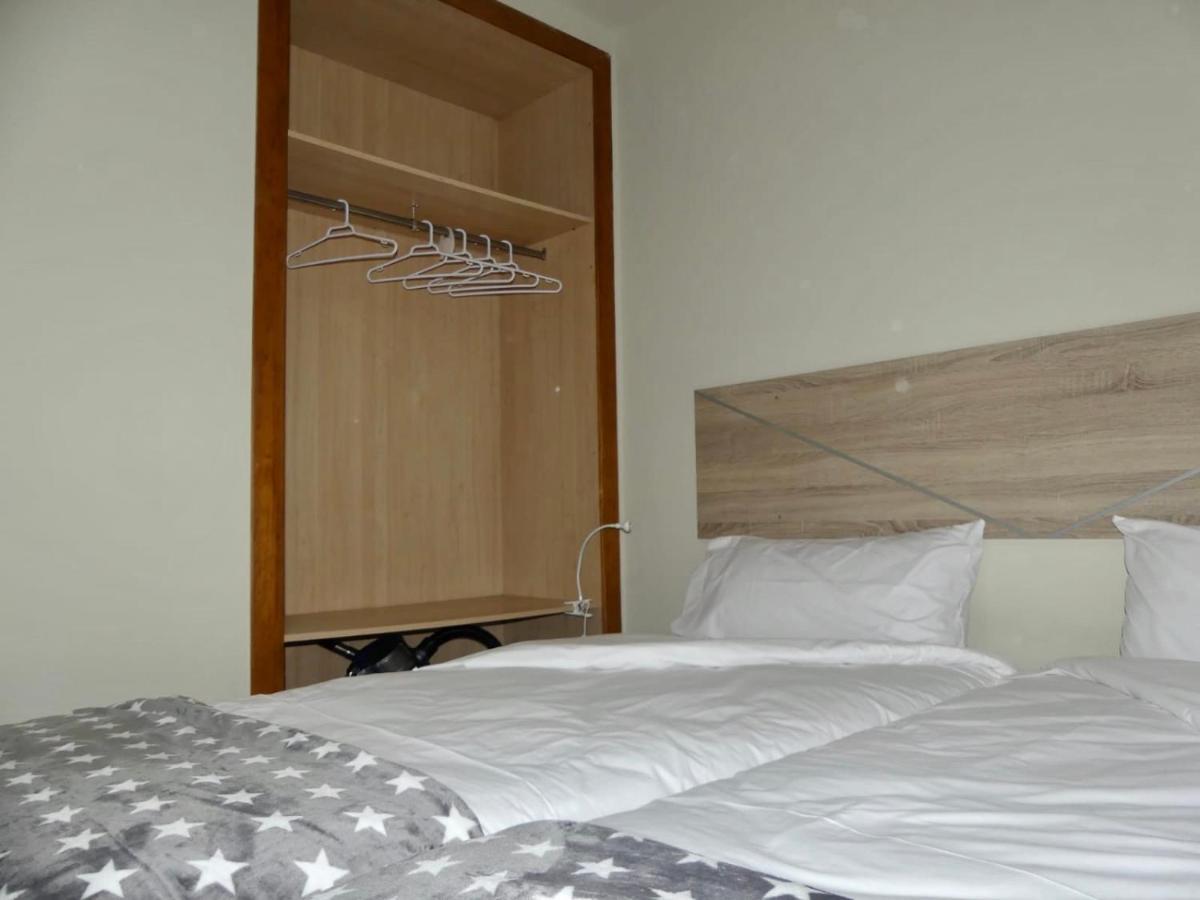Apartament Encantador Al Centre De Vic Aptgarbi المظهر الخارجي الصورة