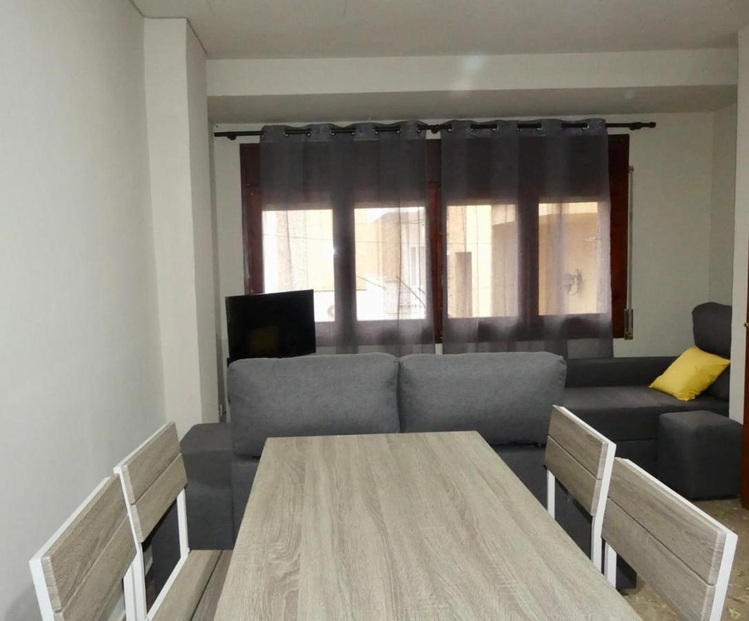 Apartament Encantador Al Centre De Vic Aptgarbi المظهر الخارجي الصورة